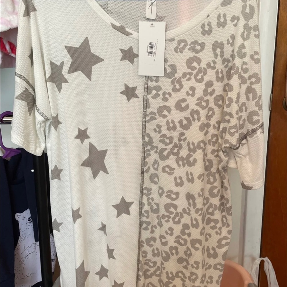 Women’s shirts